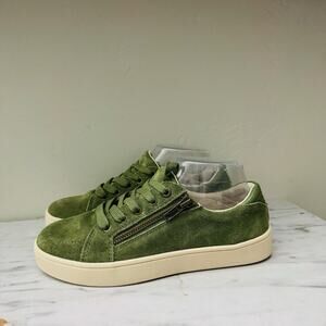 Revitalign Wrigley Green Suede Sneakers Women’s Size 7